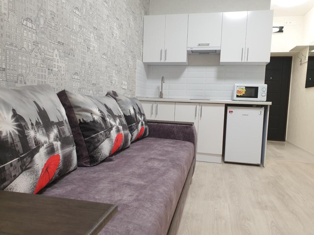Apart Hotel Malinovskogo Kharkiv Bagian luar foto