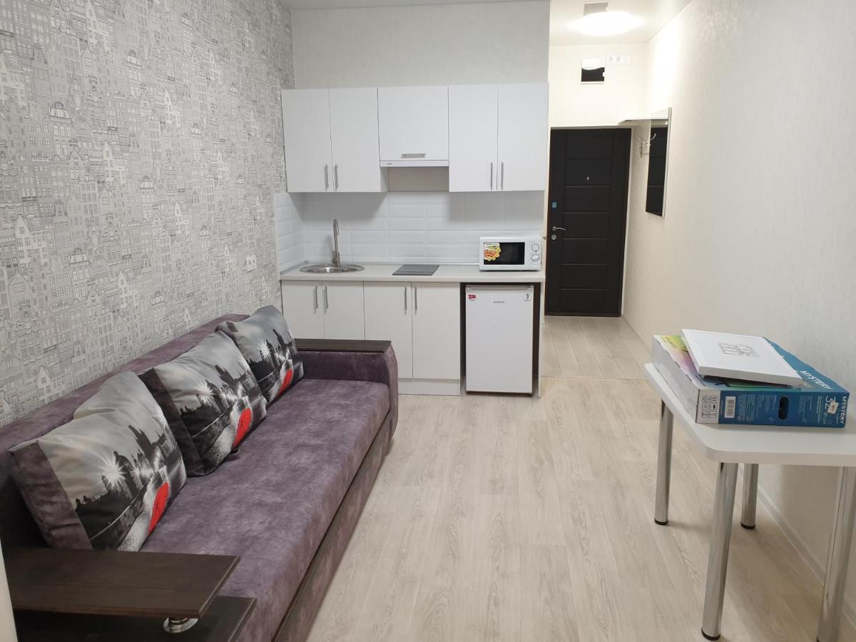Apart Hotel Malinovskogo Kharkiv Bagian luar foto