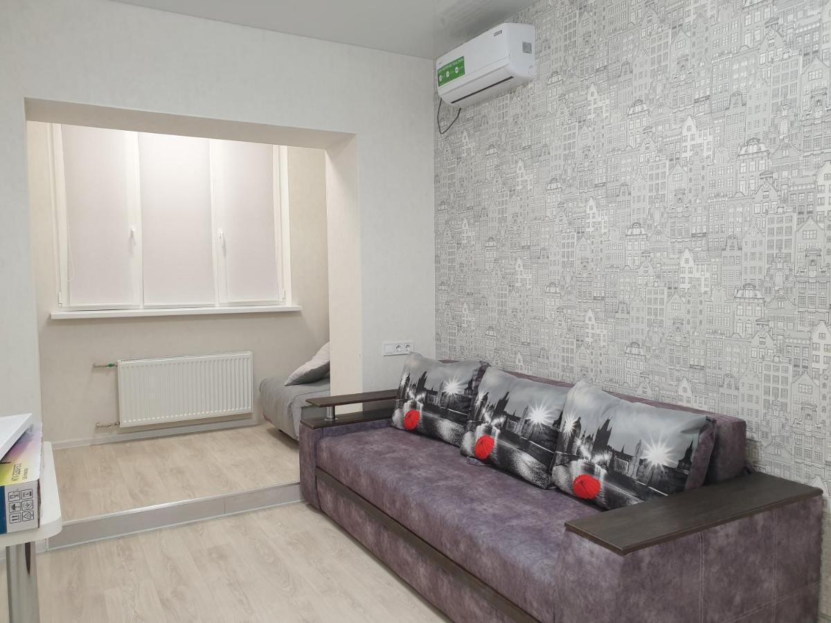Apart Hotel Malinovskogo Kharkiv Bagian luar foto